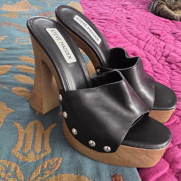 Steve Madden Latish Tan And Black Leather Studded Platform Sandal Heels - Picture 2 of 4